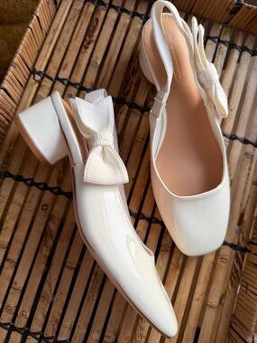 Coutgo Ivory Patent Slingback Heels Bow Detail Block Heel Women’s 6.5 Bridal NEW